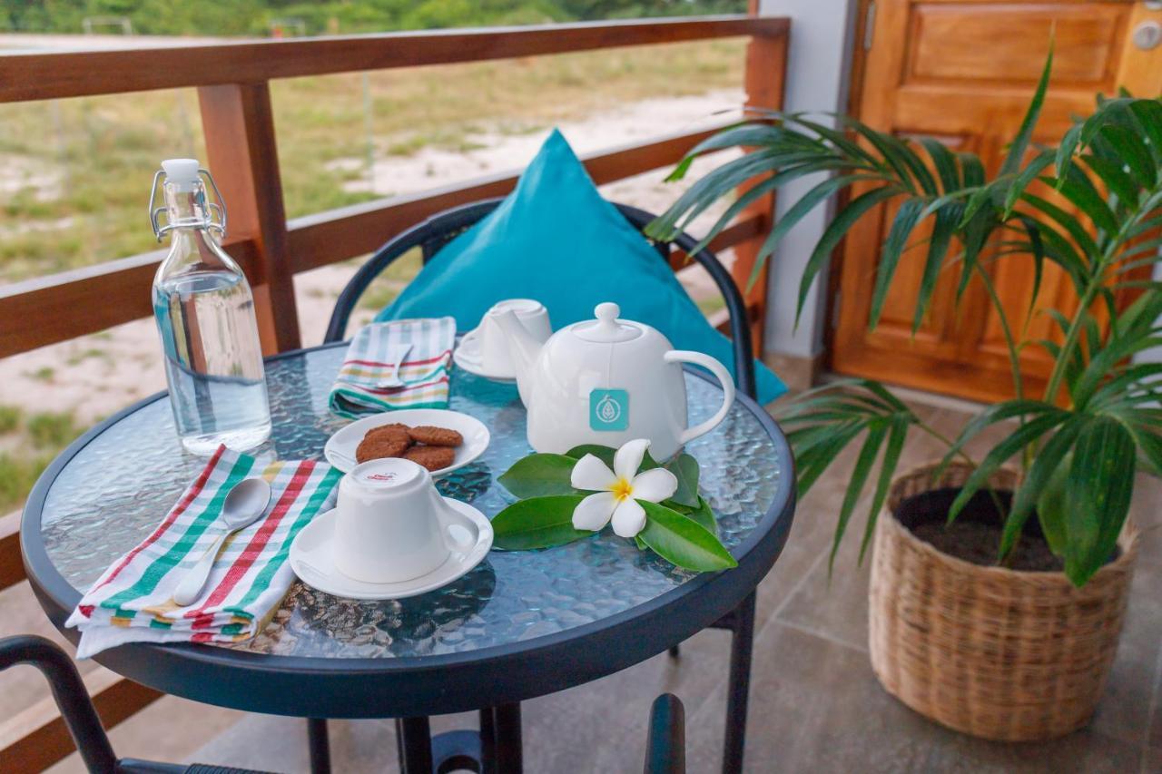 Hotel Nihaali Maldives Kudarikilu Zewnętrze zdjęcie