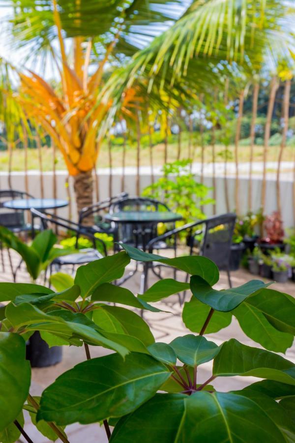 Hotel Nihaali Maldives Kudarikilu Zewnętrze zdjęcie